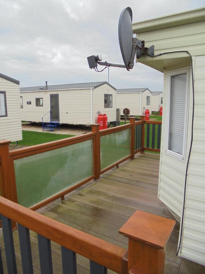 6 Berth Heated On The Chase Brisbane Apartment Ingoldmells Bagian luar foto