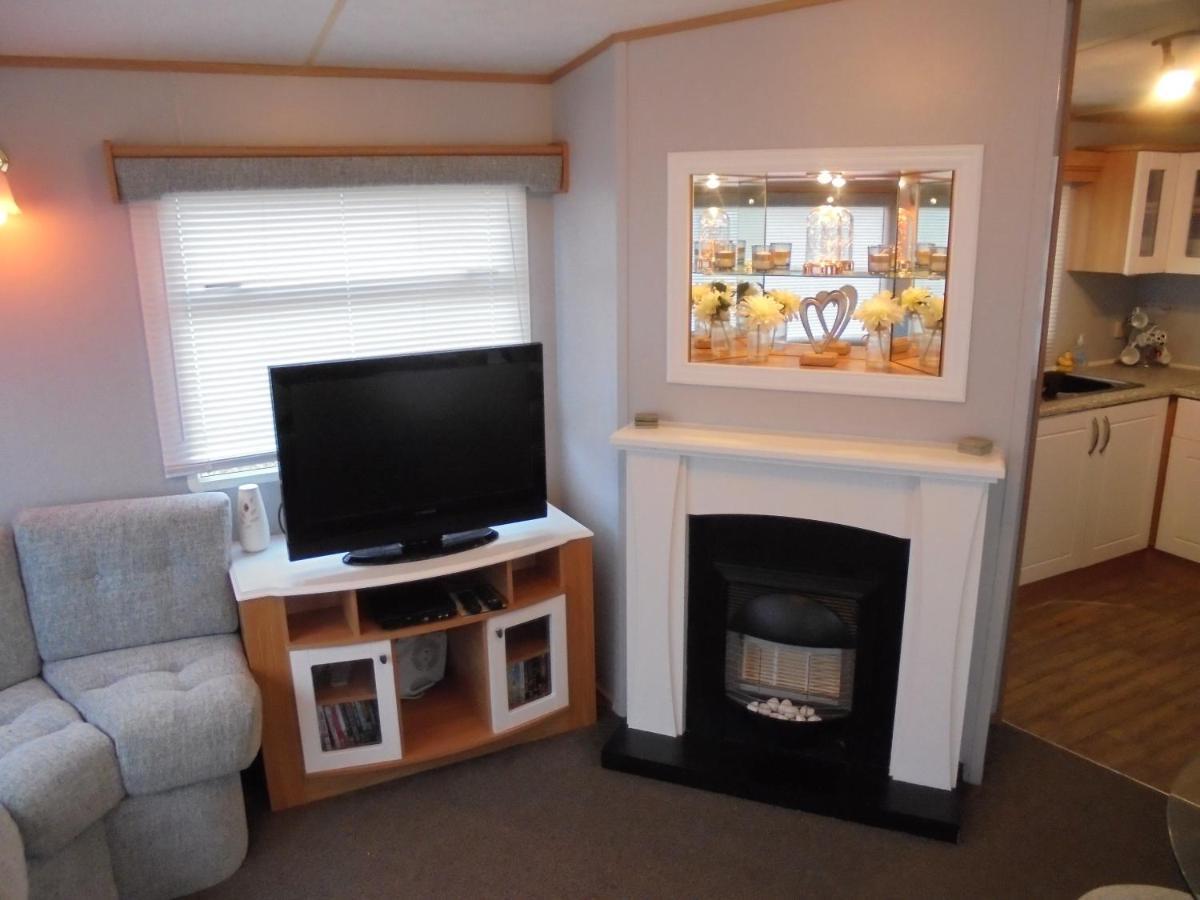 6 Berth Heated On The Chase Brisbane Apartment Ingoldmells Bagian luar foto
